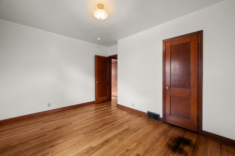 Tiny photo for 2423 W Locust Street, Davenport, IA 52804 (MLS # 12692070)
