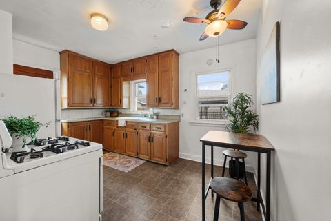 Tiny photo for 2423 W Locust Street, Davenport, IA 52804 (MLS # 12692070)