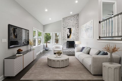 Tiny photo for 333 Elm Street, Glen Ellyn, IL 60137 (MLS # 12512400)