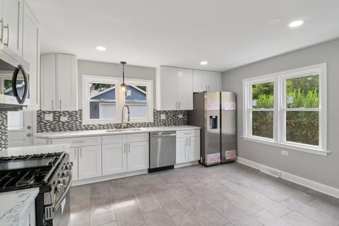 Tiny photo for 333 Elm Street, Glen Ellyn, IL 60137 (MLS # 12512400)