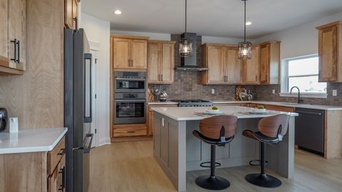 Tiny photo for 609 Zagreb Avenue, Sycamore, IL 60178 (MLS # 12602073)