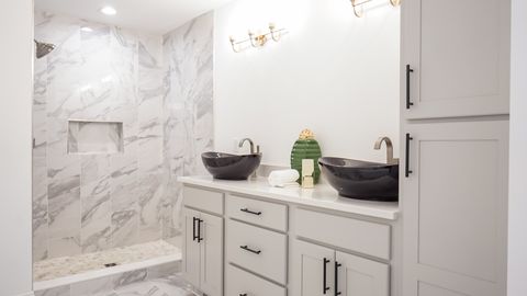 Tiny photo for 609 Zagreb Avenue, Sycamore, IL 60178 (MLS # 12602073)