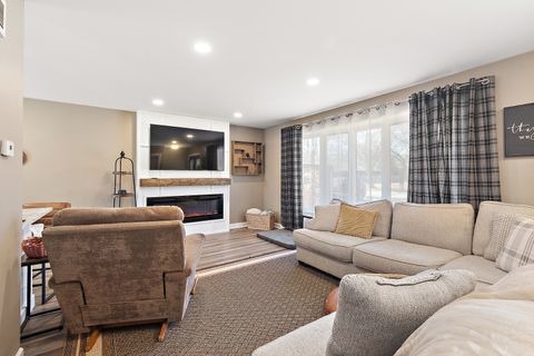 Tiny photo for Midlothian, IL 60445 (MLS # 12557049)