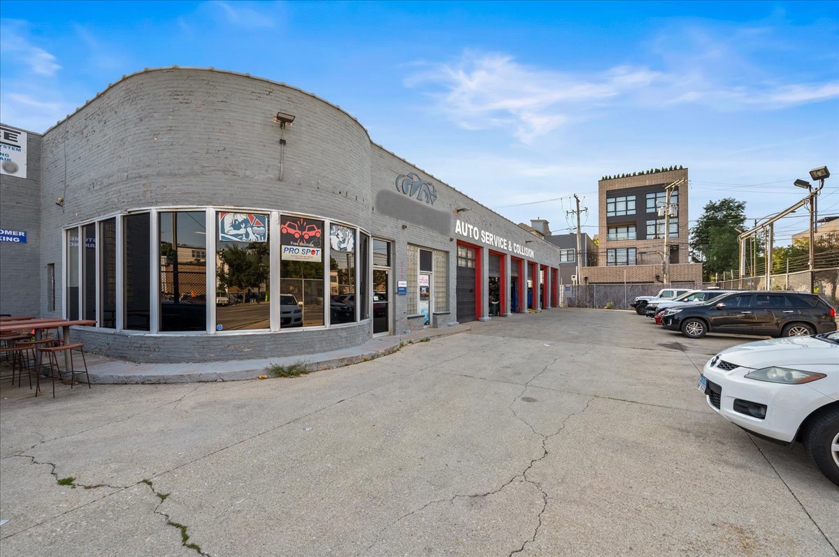 629 N Ashland Avenue