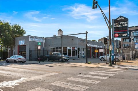 629 N Ashland Avenue Chicago IL 60622