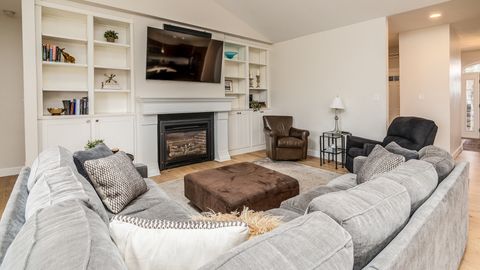 Tiny photo for 304 N Excalibur Drive, Carterville, IL 62918 (MLS # 12586206)