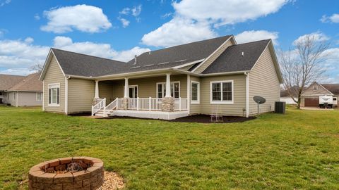 Tiny photo for 304 N Excalibur Drive, Carterville, IL 62918 (MLS # 12586206)