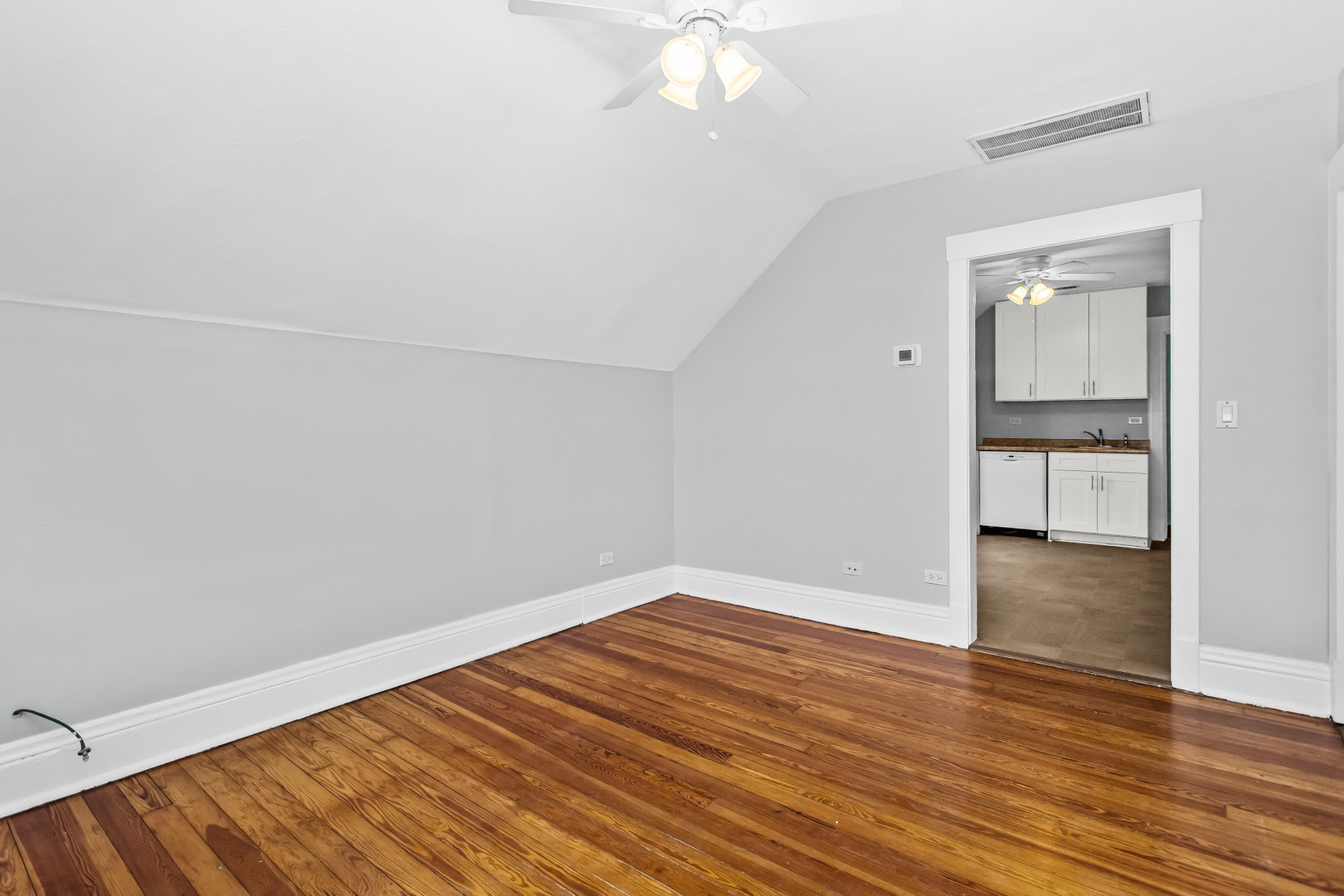 1116 Darrow Avenue 2F