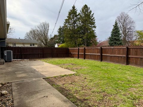 Tiny photo for 702 S Grant Street, Clinton, IL 61727 (MLS # 12612931)