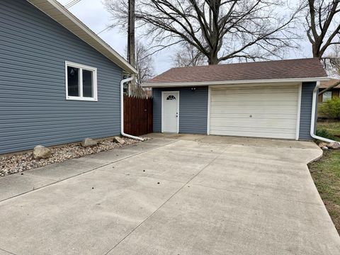 Tiny photo for 702 S Grant Street, Clinton, IL 61727 (MLS # 12612931)