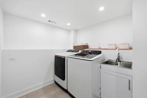 Tiny photo for 849 E Red Oak Street, Addison, IL 60101 (MLS # 12680989)