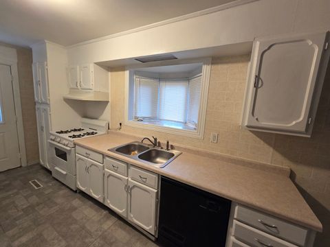 Tiny photo for 28 Hickory Drive, Carpentersville, IL 60110 (MLS # 12589161)