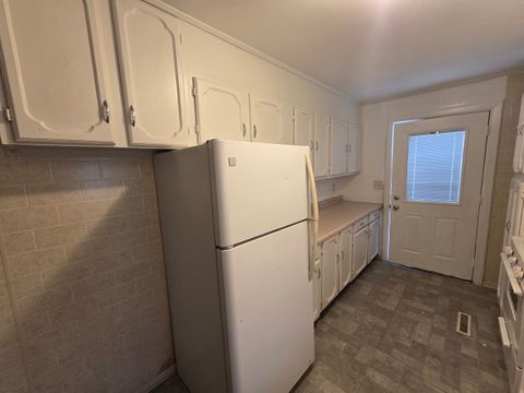 Tiny photo for 28 Hickory Drive, Carpentersville, IL 60110 (MLS # 12589161)