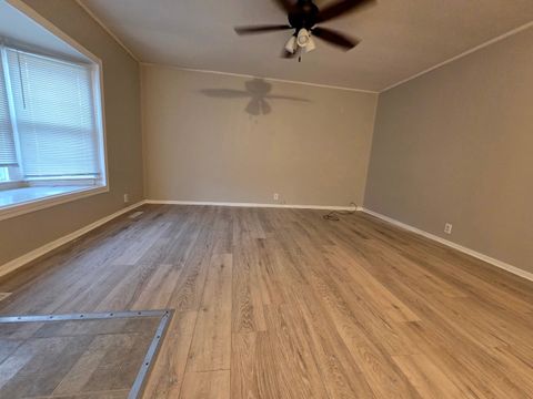 Tiny photo for 28 Hickory Drive, Carpentersville, IL 60110 (MLS # 12589161)