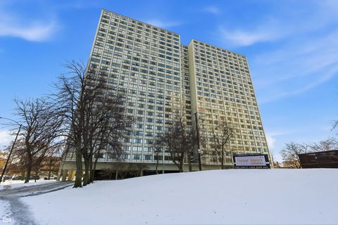 Photo of 4850 S Lake Park Avenue #1403, Chicago, IL 60615 (MLS # 12542690)