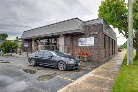Tiny photo for 10555 W Cermak Road #1W, Westchester, IL 60154 (MLS # 12451503)