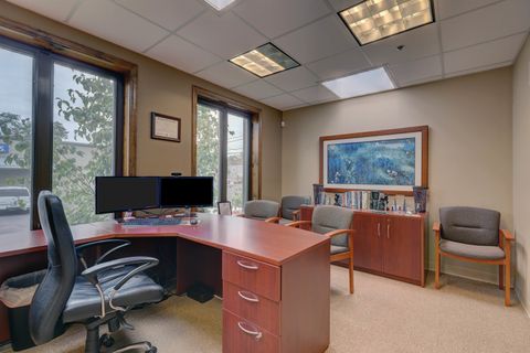Tiny photo for 10555 W Cermak Road #1W, Westchester, IL 60154 (MLS # 12451503)