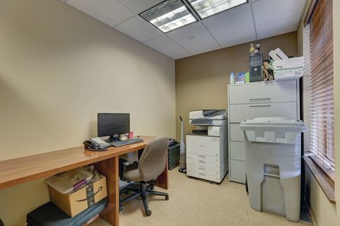 Tiny photo for 10555 W Cermak Road #1W, Westchester, IL 60154 (MLS # 12451503)