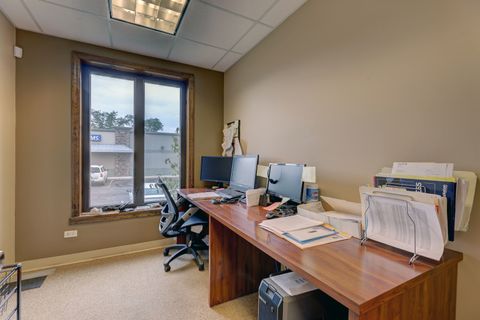 Tiny photo for 10555 W Cermak Road #1W, Westchester, IL 60154 (MLS # 12451503)