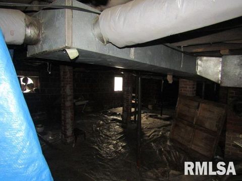 Tiny photo for 430 W CHURCH Street, Harrisburg, IL 62946 (MLS # EB460235)