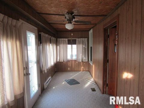 Tiny photo for 430 W CHURCH Street, Harrisburg, IL 62946 (MLS # EB460235)