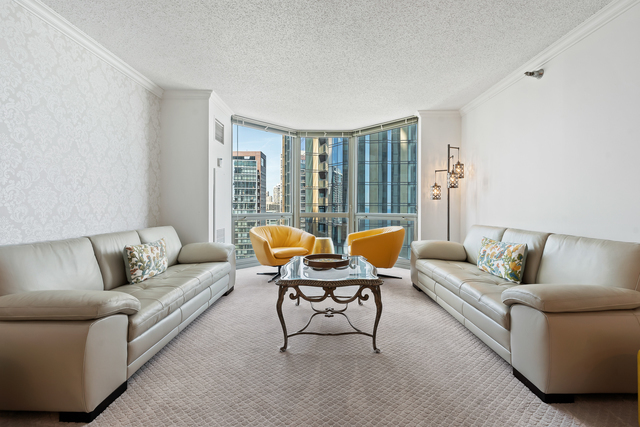 195 N Harbor Drive 3301