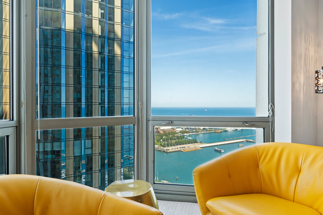 195 N Harbor Drive 3301