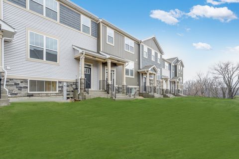 Tiny photo for 416 Red Oak Circle, Volo, IL 60020 (MLS # 12617649)