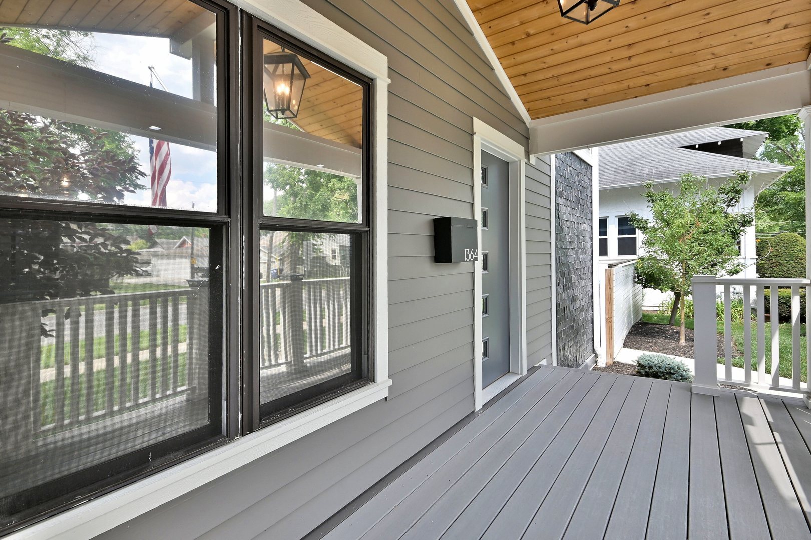 1364 E Algonquin Road