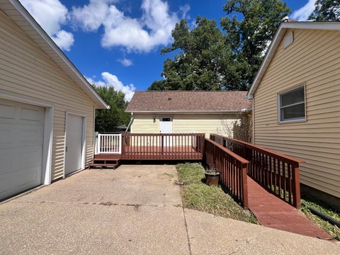 Tiny photo for 3223 53rd Street B, Moline, IL 61265 (MLS # 12602907)