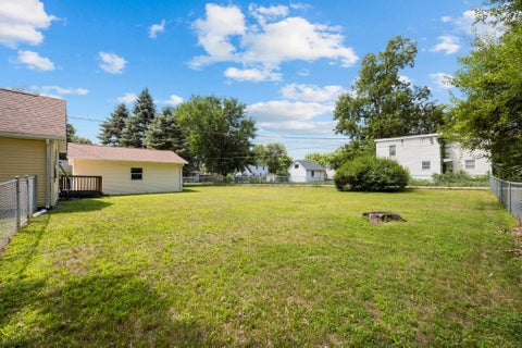 Tiny photo for 3223 53rd Street B, Moline, IL 61265 (MLS # 12602907)