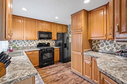 Tiny photo for 1013 Manor Drive, Streamwood, IL 60107 (MLS # 12608917)