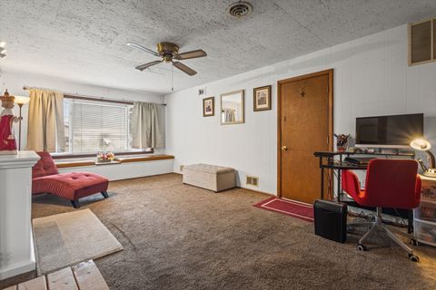 Tiny photo for 1013 Manor Drive, Streamwood, IL 60107 (MLS # 12608917)