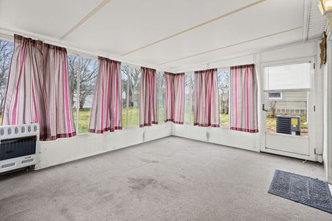 Tiny photo for 1013 Manor Drive, Streamwood, IL 60107 (MLS # 12608917)