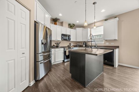 Tiny photo for 2925 Henley Lane, Naperville, IL 60540 (MLS # 12445565)