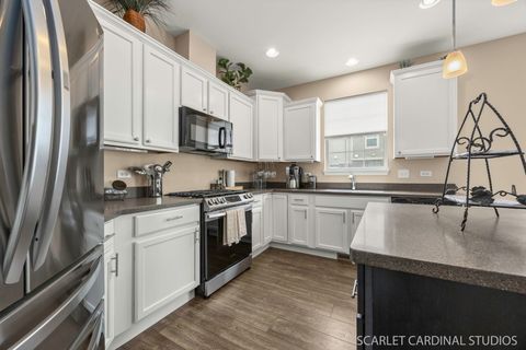 Tiny photo for 2925 Henley Lane, Naperville, IL 60540 (MLS # 12445565)