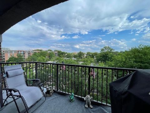 Tiny photo for 511 Aurora Avenue #620, Naperville, IL 60540 (MLS # 12558244)