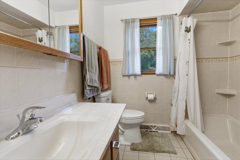 Tiny photo for 6231 Linden Lane, La Grange Highlands, IL 60525 (MLS # 12675991)