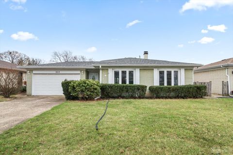 1813 W Pheasant Trail Mount Prospect IL 60056