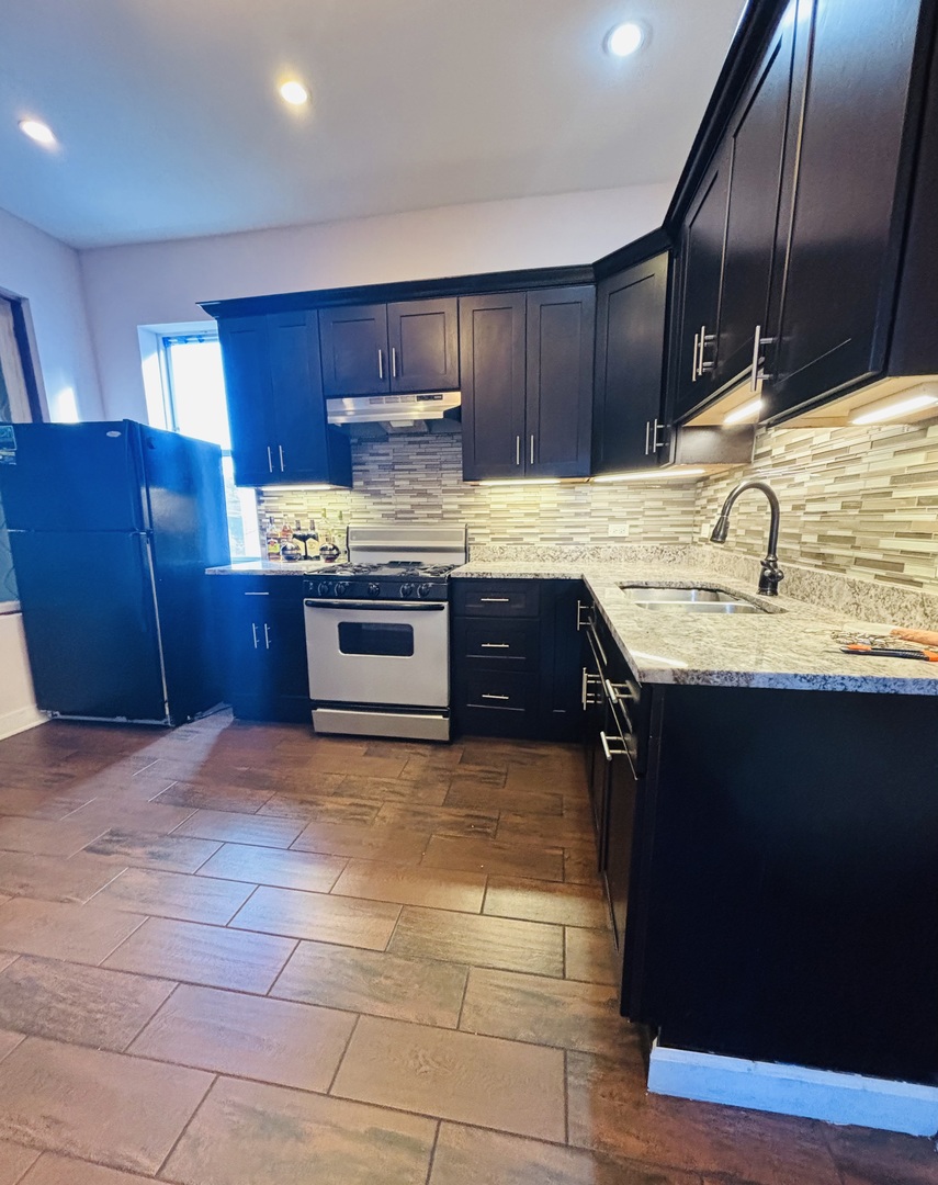 3133 N Richmond Street 2