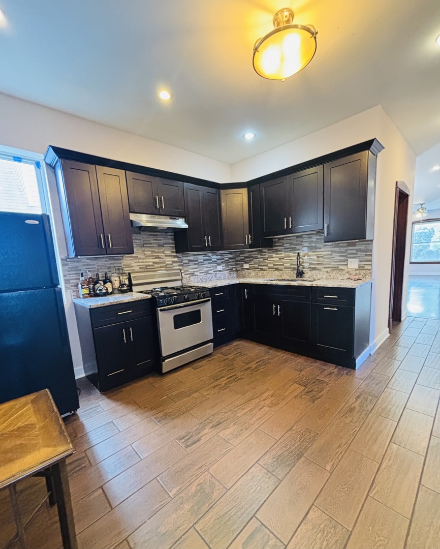 3133 N Richmond Street 2