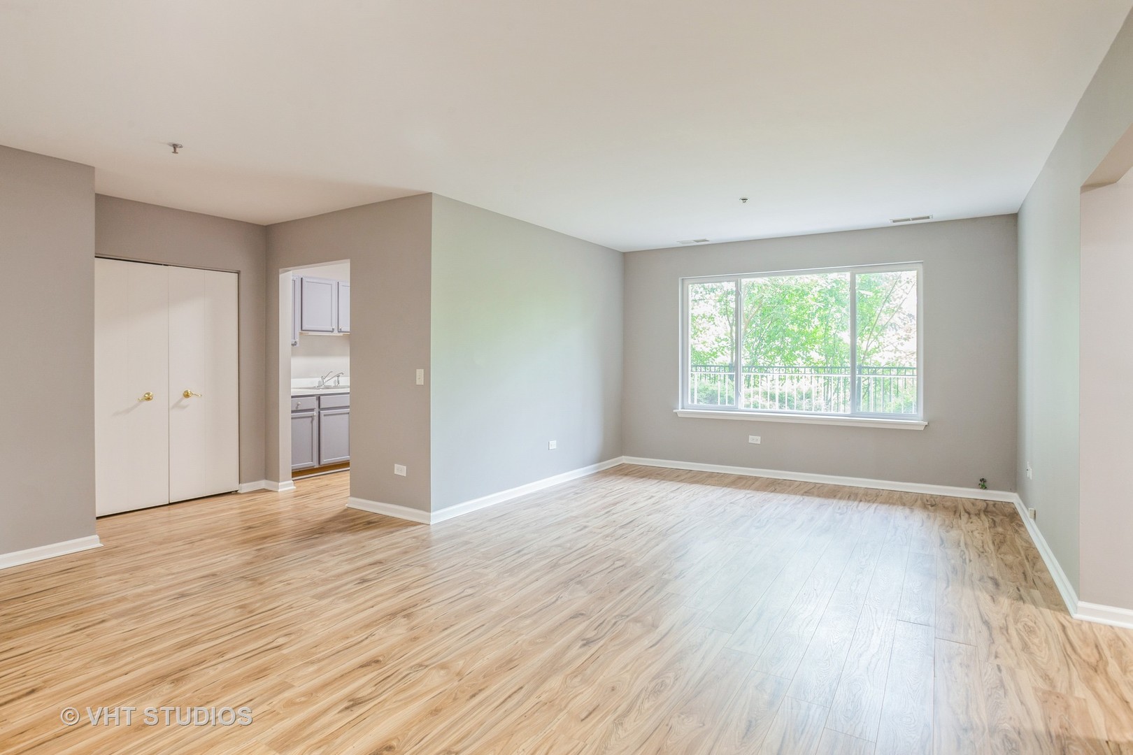 881 N Swift Road 106