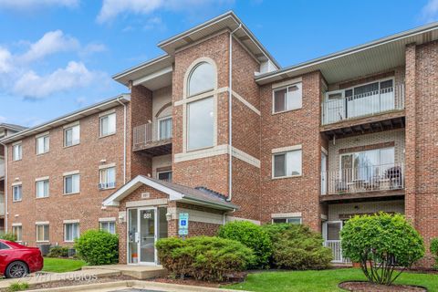 Photo of 881 N Swift Road #106, Addison, IL 60101 (MLS # 12434135)