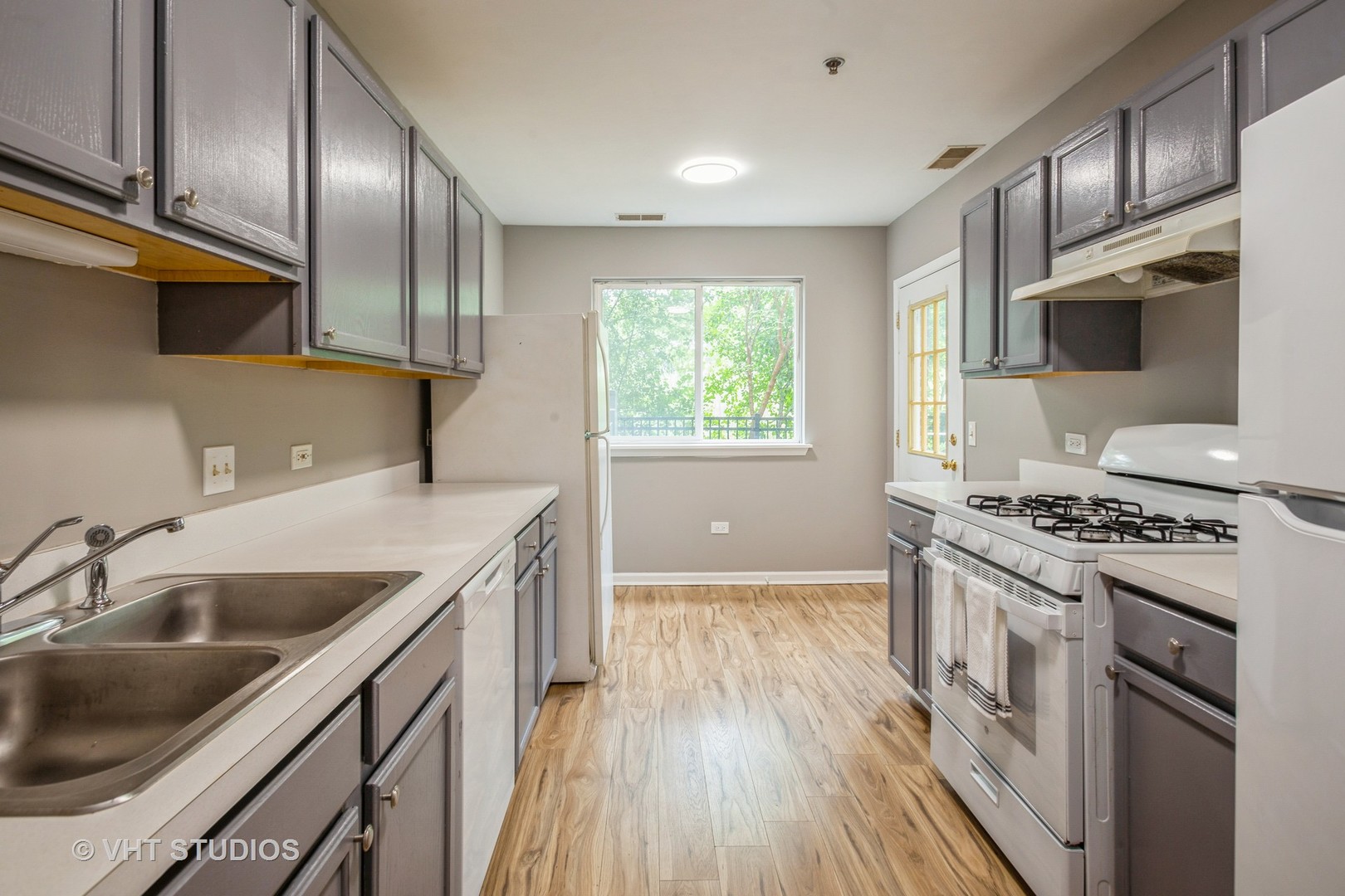 881 N Swift Road 106
