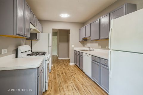 Tiny photo for 881 N Swift Road #106, Addison, IL 60101 (MLS # 12434135)