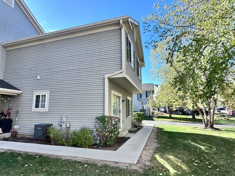 Tiny photo for 273 Windsor Court #A, South Elgin, IL 60177 (MLS # 12504843)