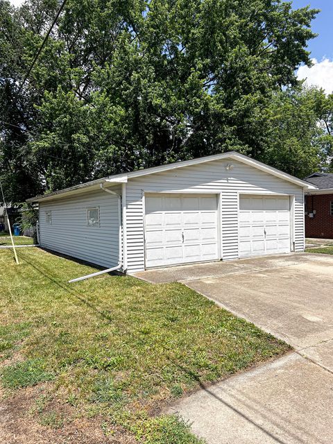 Tiny photo for 425 W Donald Street, Kankakee, IL 60901 (MLS # 12466043)