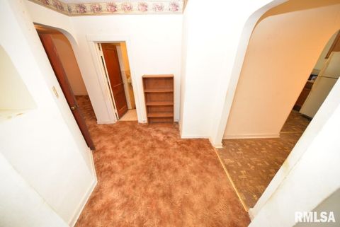 Tiny photo for 909 & 905 FAIRFIELD Road, Mt Vernon, IL 62864 (MLS # EB458987)