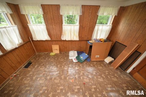 Tiny photo for 909 & 905 FAIRFIELD Road, Mt Vernon, IL 62864 (MLS # EB458987)