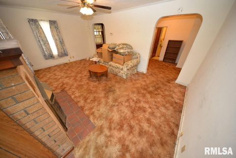 Tiny photo for 909 & 905 FAIRFIELD Road, Mt Vernon, IL 62864 (MLS # EB458987)